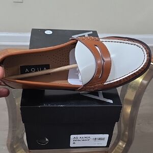Aqua Women's Tan and White Loafers